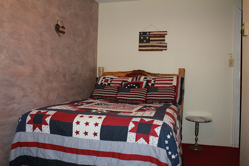 Lodge Room 8